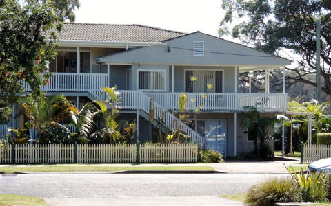 Sussex Shores - Accommodation Port Macquarie 0
