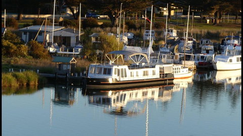 Swamp Fox Luxury 2BR Dutch Barge - Accommodation Port Macquarie 0