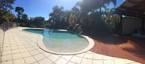 TAKURA HEIGHTS Modern Country Apartment With Pool Access - Accommodation Port Macquarie 1