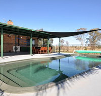Talga Escape Rothbury with pool and views - Accommodation Port Macquarie