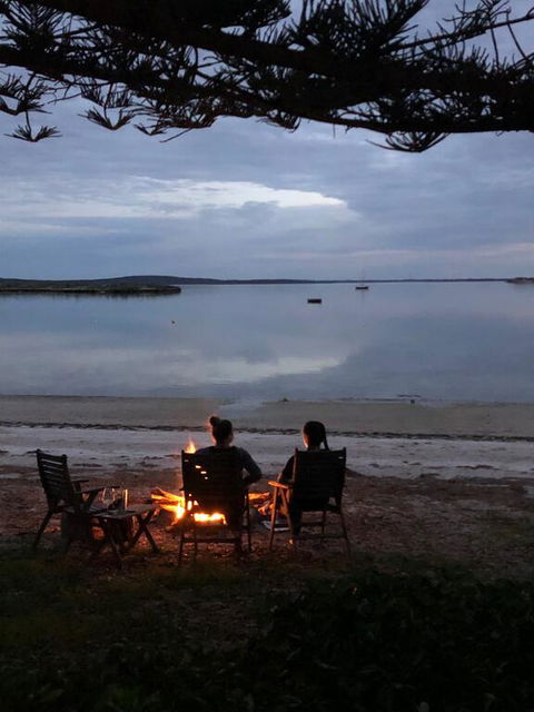 Tall Pines Beach House At Mount Dutton Bay (part Of Coffin Bay Waterways) - Accommodation Port Macquarie 3