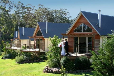 Tamborine Gardens - Accommodation Port Macquarie 0
