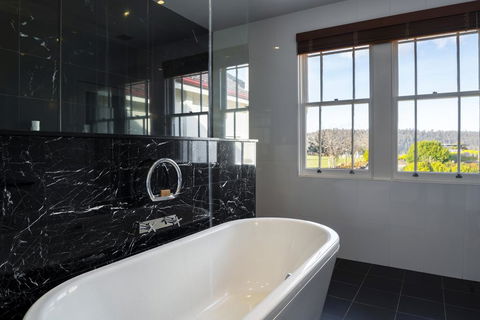 Tarraleah Lodge - Accommodation Port Macquarie 1