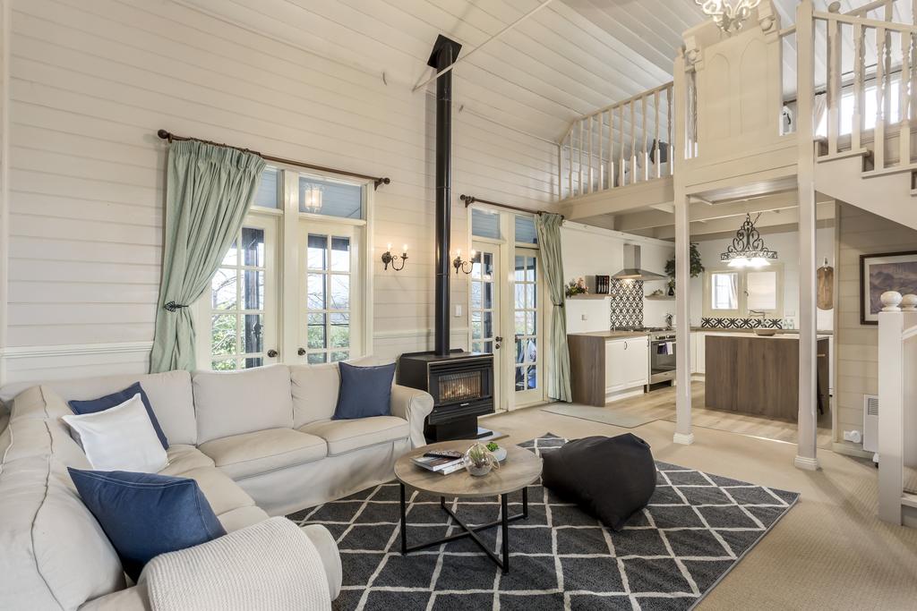 Frankford TAS Accommodation Port Macquarie
