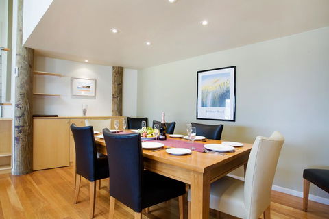 Tathra Beach House Holiday Apartments - Accommodation Port Macquarie 2