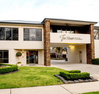 Tea House Motor Inn - Accommodation Port Macquarie