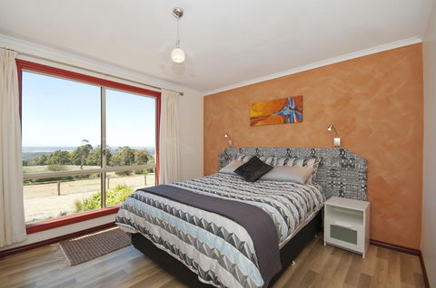 Tennessee Hill Cottage - Accommodation Port Macquarie 1