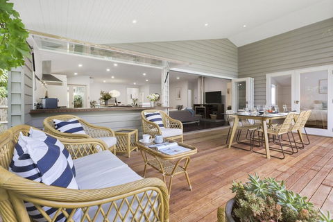 THALASSA HOUSE COASTAL RETREAT DROMANA - Accommodation Port Macquarie 1