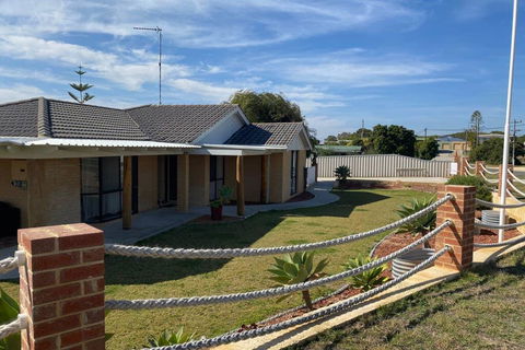 The Anchorage - Accommodation Port Macquarie 0