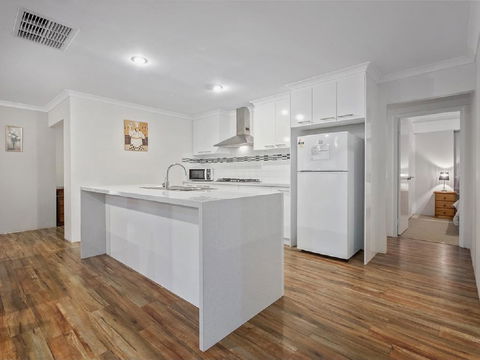 The Antonia Way - Accommodation Port Macquarie 1
