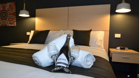 The Astor Suites - Accommodation Port Macquarie 0