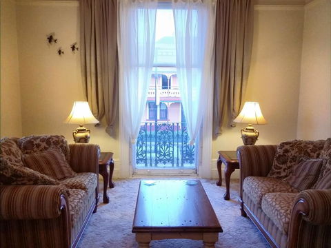 The Bank Guesthouse Glen Innes - Accommodation Port Macquarie 3