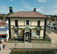 The Bank Guesthouse Glen Innes - Accommodation Port Macquarie