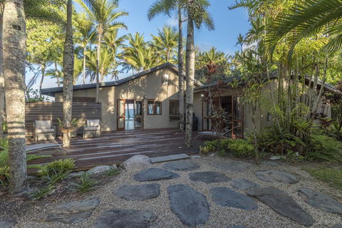 The Beach House On Newell - Accommodation Port Macquarie 1