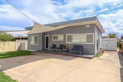 The Beach Shack - Accommodation Port Macquarie 0