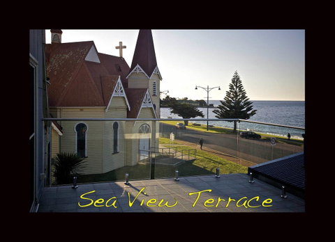 Penguin Beachfront Apartments - Accommodation Port Macquarie 7