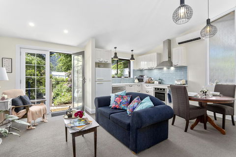 Birch Lane - Accommodation Port Macquarie 0