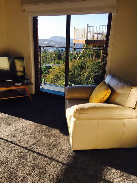 The Lookout - Accommodation Port Macquarie 6