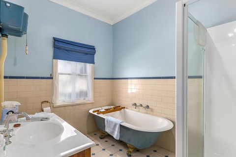 Cambridge House Bed & Breakfast - Accommodation Port Macquarie 16