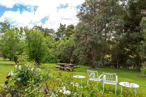 Cambridge House Bed & Breakfast - Accommodation Port Macquarie 21