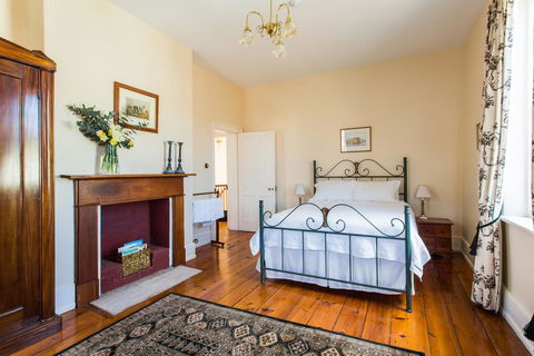 Grand Old Duke - Accommodation Port Macquarie 12