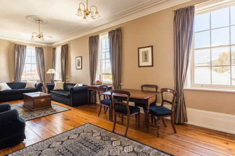 Grand Old Duke - Accommodation Port Macquarie 0