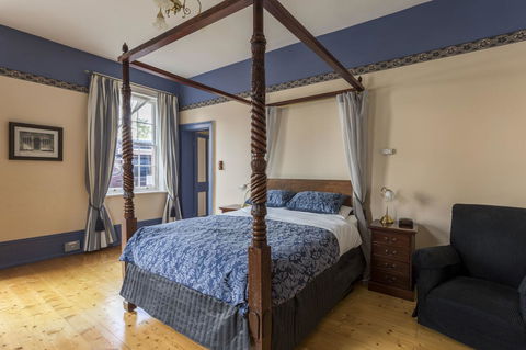 Grand Old Duke - Accommodation Port Macquarie 3