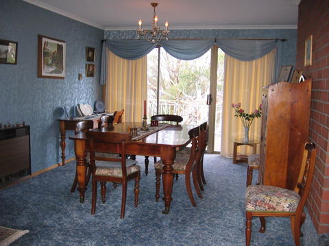 Derwent Retreat - Accommodation Port Macquarie 12