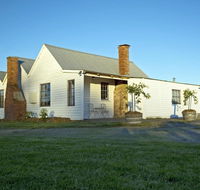 Buttons Cottage - Accommodation Port Macquarie