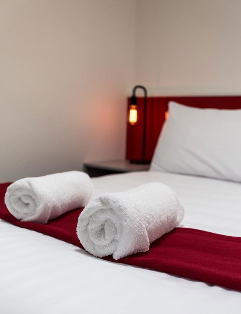 Eastcoaster Tasmania - Accommodation Port Macquarie 2