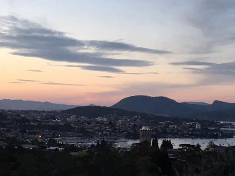 The View 2 Bed Unit With Stunning Hobart Outlook - Accommodation Port Macquarie 2