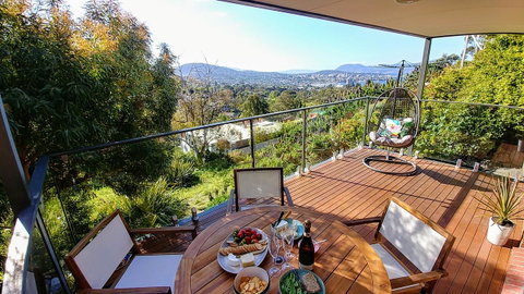 The View 2 Bed Unit With Stunning Hobart Outlook - Accommodation Port Macquarie 3