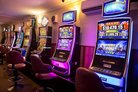 Edgewater Hotel - Accommodation Port Macquarie 1