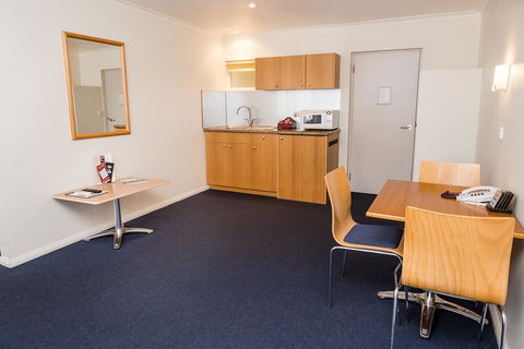 Edgewater Hotel - Accommodation Port Macquarie 7