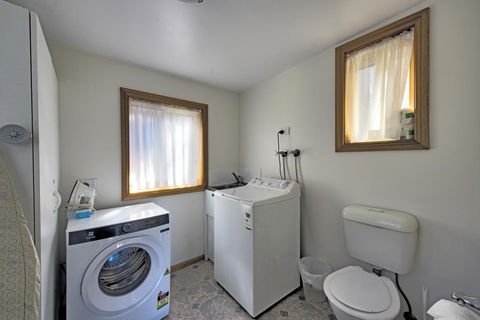 Freycinet Sanctuary 5 - Accommodation Port Macquarie 10