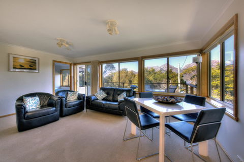 Freycinet Sanctuary 5 - Accommodation Port Macquarie 1