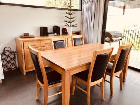 Omaroo House - Panoramic Water Views - Accommodation Port Macquarie 20