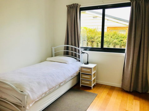 Omaroo House - Panoramic Water Views - Accommodation Port Macquarie 28