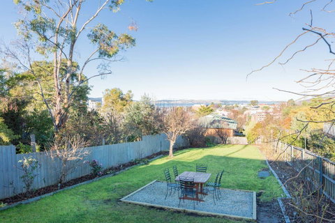 Omaroo House - Panoramic Water Views - Accommodation Port Macquarie 33