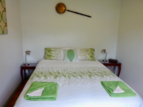 Omaroo House - Panoramic Water Views - Accommodation Port Macquarie 26