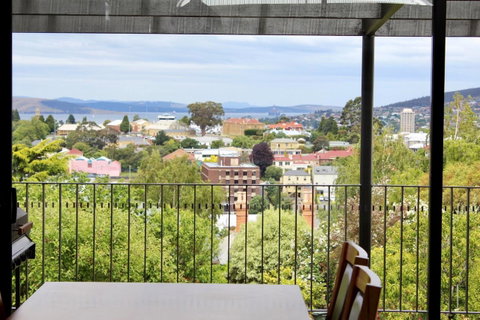 Omaroo House - Panoramic Water Views - Accommodation Port Macquarie 6