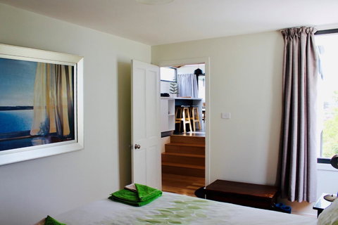 Omaroo House - Panoramic Water Views - Accommodation Port Macquarie 25