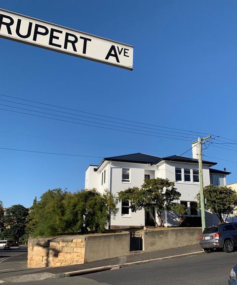 Devine Stays - Rupert #1 NOHO Art Apartment - Accommodation Port Macquarie 4