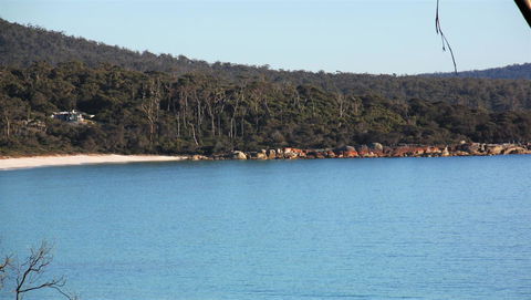 KINGFISHER COTTAGE Beachfront At The Binalong Bay - Accommodation Port Macquarie 12