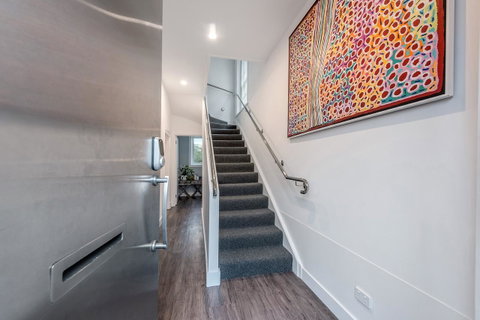 City Retreat Hobart - Accommodation Port Macquarie 4