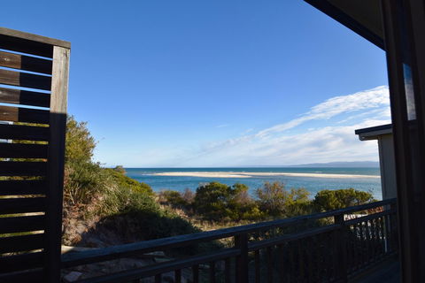 The Strand ~ On The Edge Of The Beach - Accommodation Port Macquarie 15