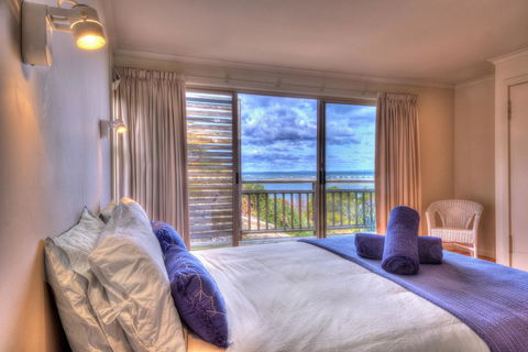 The Strand ~ On The Edge Of The Beach - Accommodation Port Macquarie 2