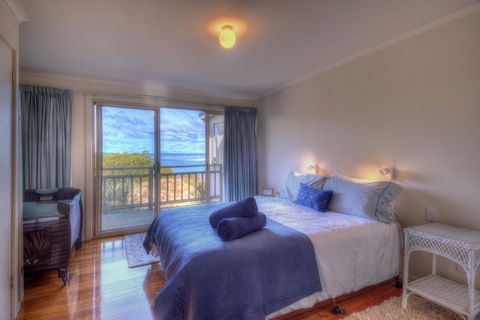 The Strand ~ On The Edge Of The Beach - Accommodation Port Macquarie 4