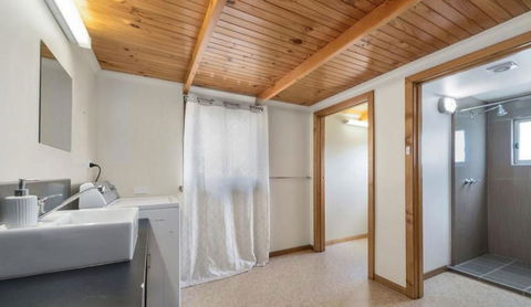 Return To Sender Lodge - Accommodation Port Macquarie 1