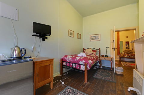 Edinburgh Gallery Bed & Breakfast - Accommodation Port Macquarie 27
